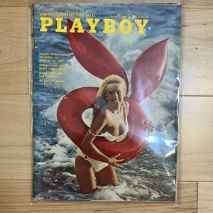 August 1972 Playboy complete, sleeved, Good